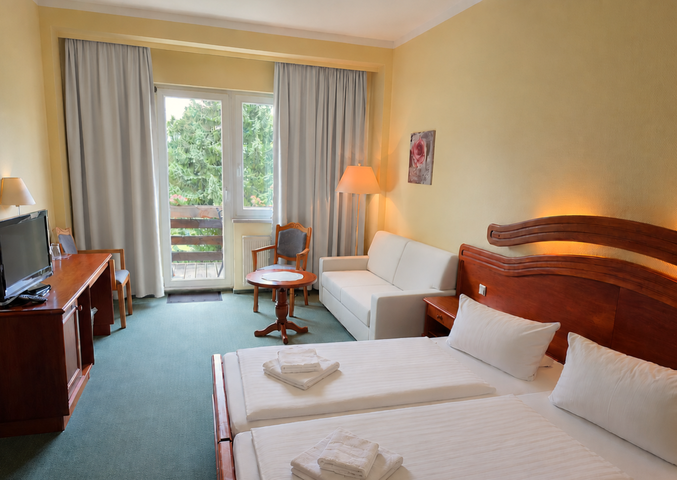 Doppelzimmer mit Balkon